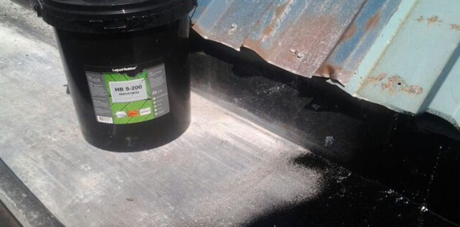 dakgoot met Liquid rubber