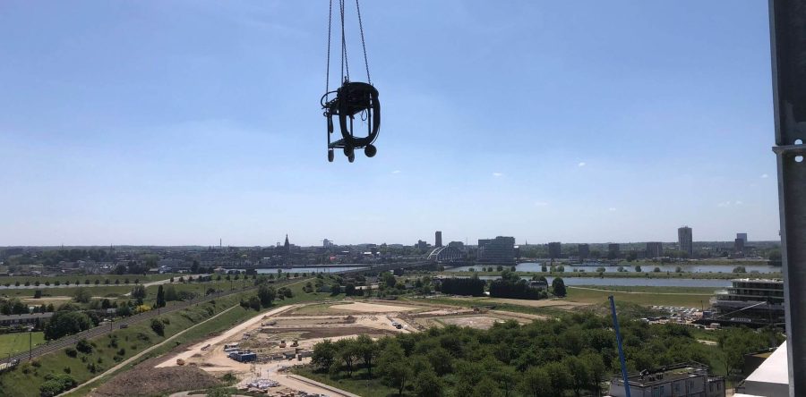 dak met liquid rubber, op 50 meter hoogte